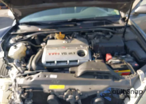 2004 Toyota Camry Xle V6 z USA, uszkodzony, nr VIN 4T1BF32K44U579852